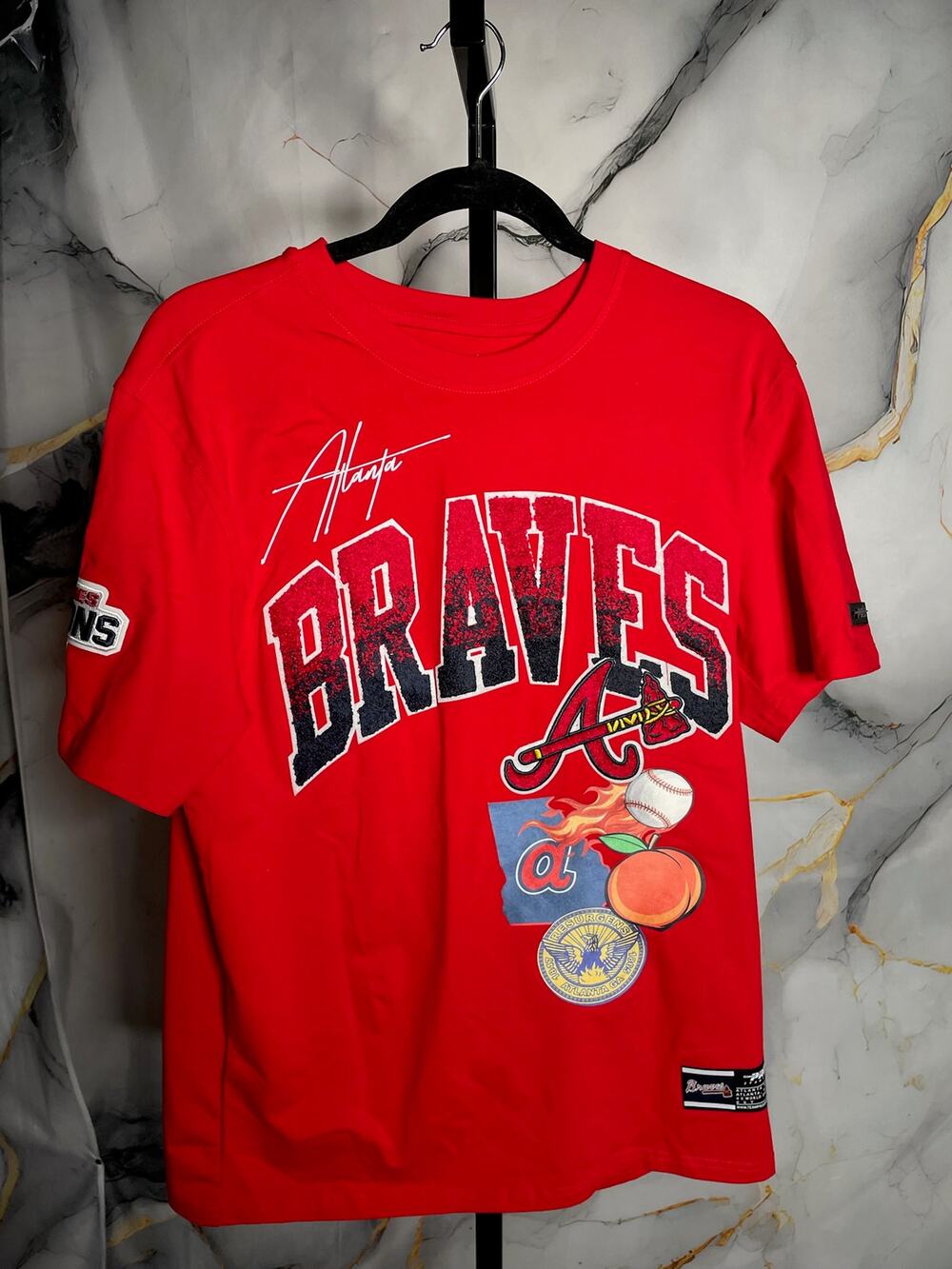 Atlanta Braves Pro Standard MLB Shirt Sz. Small